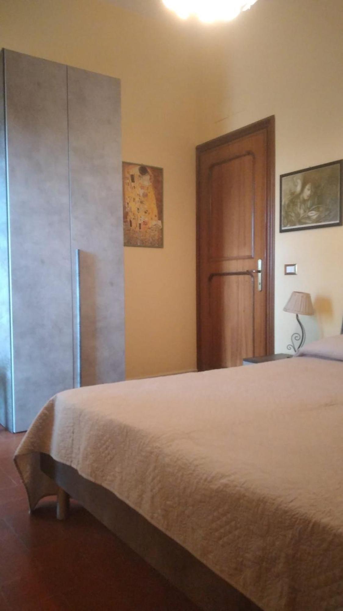 La Casa Degli Oleandri Hotel Rome Bagian luar foto